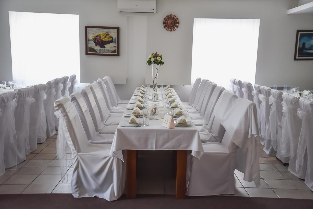 Hotel Mk, Plavi Restoran, Loznica Dış mekan fotoğraf