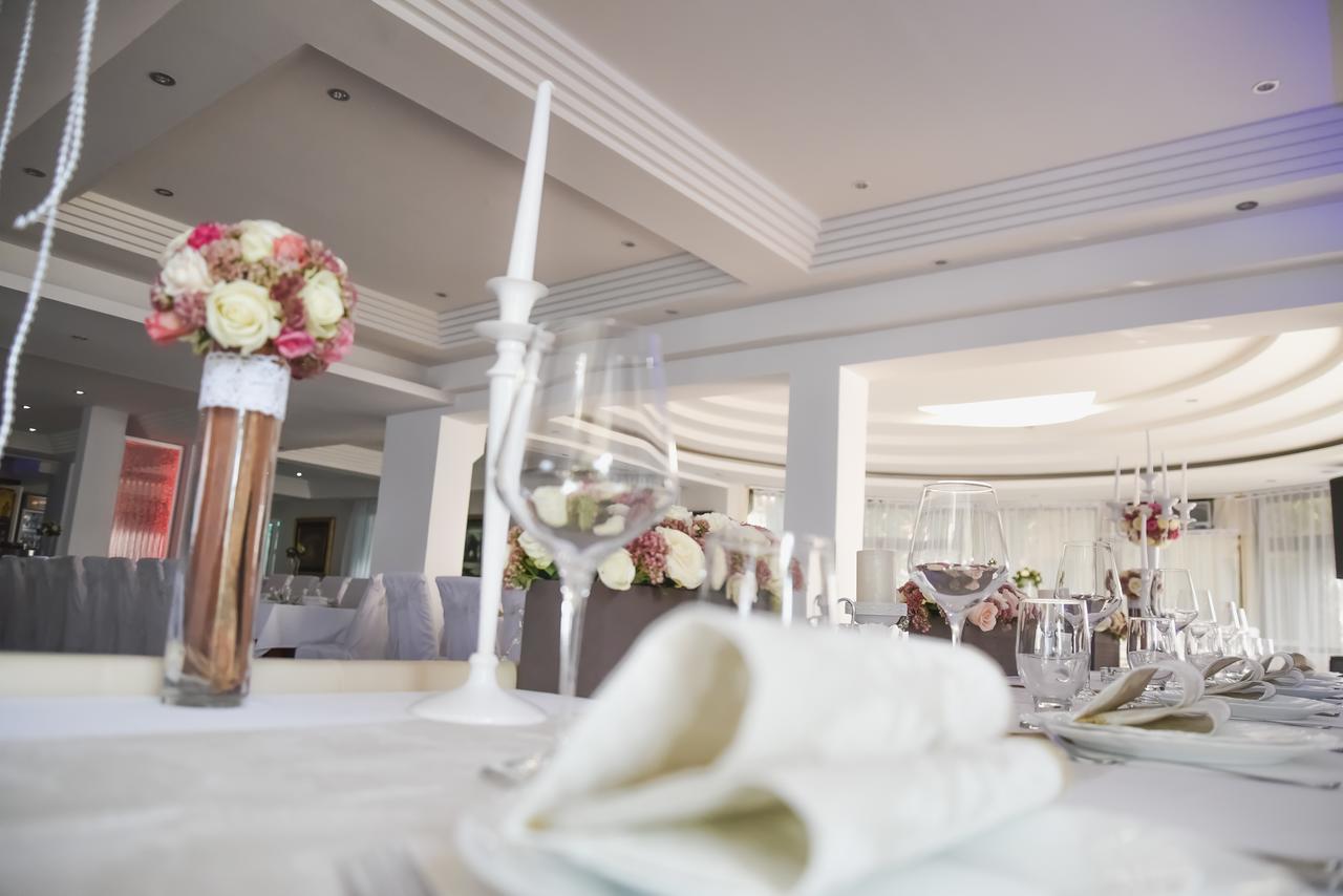 Hotel Mk, Plavi Restoran, Loznica Dış mekan fotoğraf