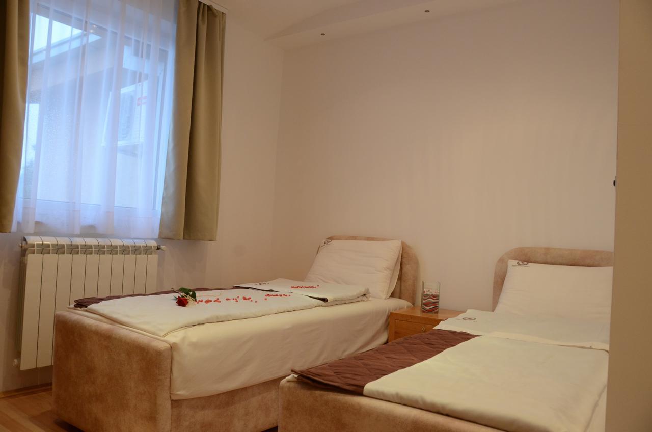 Hotel Mk, Plavi Restoran, Loznica Dış mekan fotoğraf